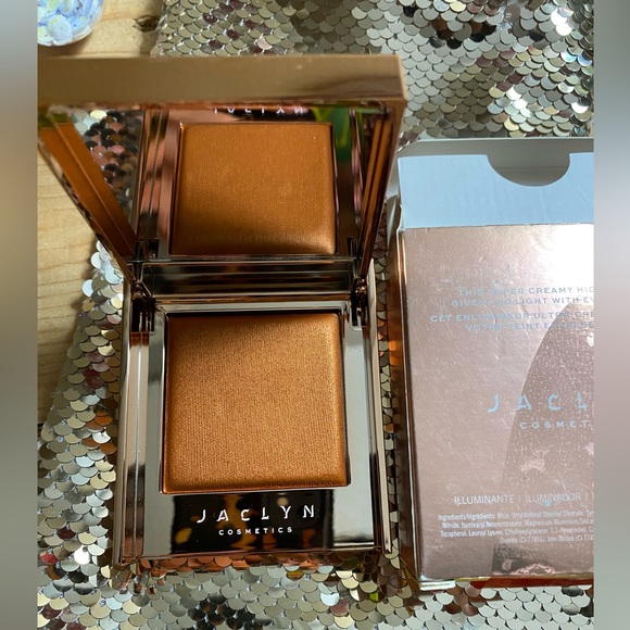 JACLYN COSMETICS HIGHLIGHTER - VA-VA-BOOM new in box DISCONTINUED - Picture 1 of 5